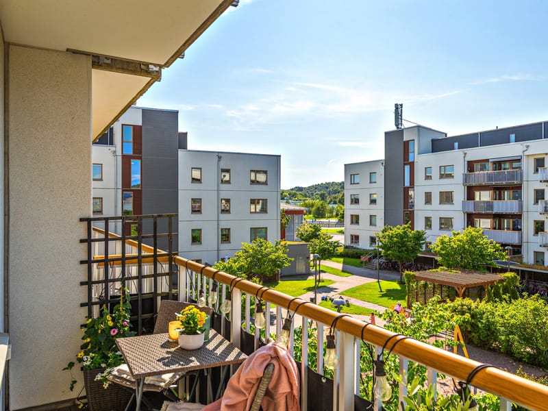Mor Charlottas väg 5