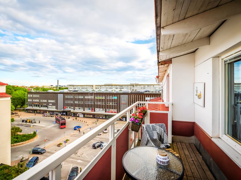 Hallonbergsplan 18
