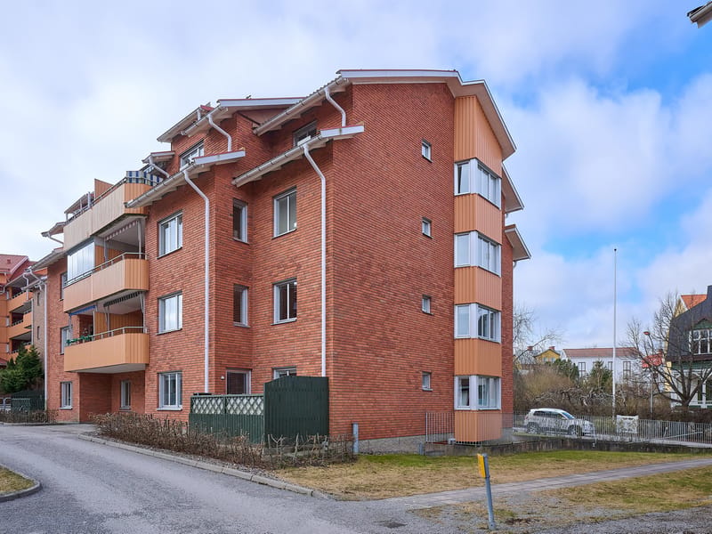 Hertig Karls väg 4