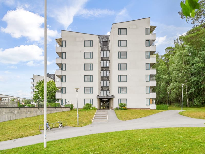 Holmvägen 17