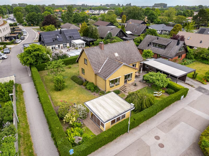Bokvägen 15