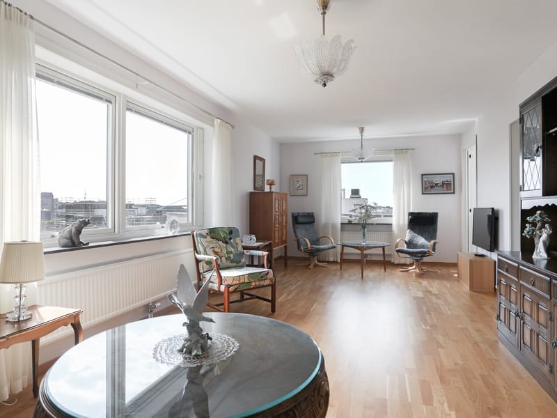 Seglaregatan 10