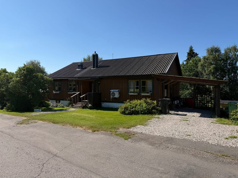 Ljusstakevägen 15