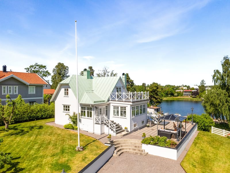 Östra Strandvägen 23 och 23b