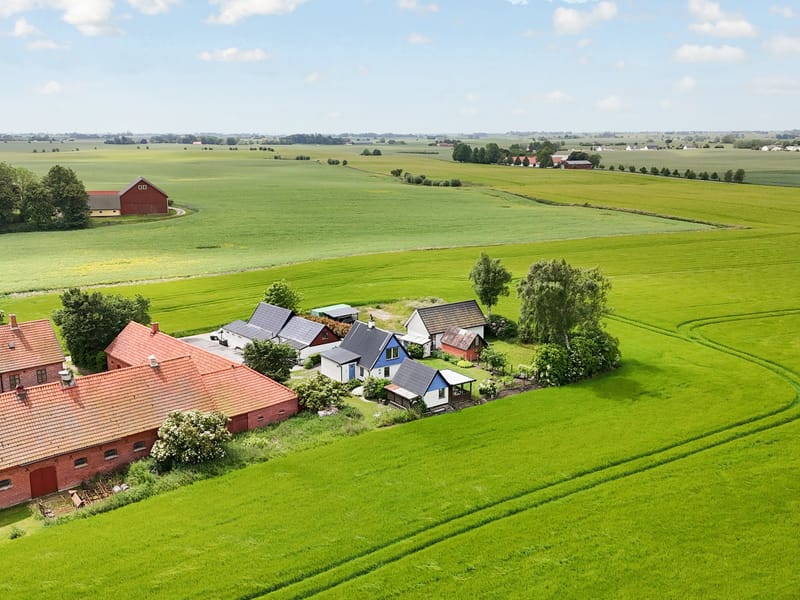 Västra Alstads byaväg 76