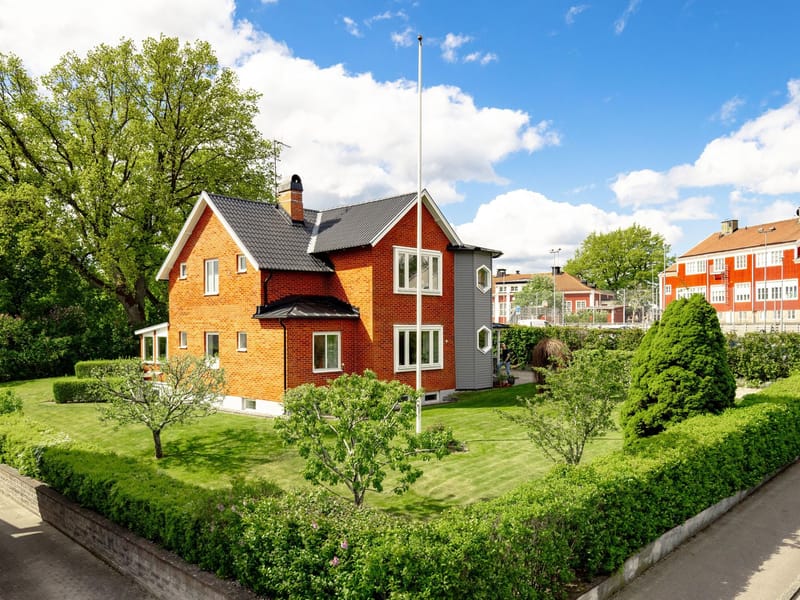 Brunnsvägen 6
