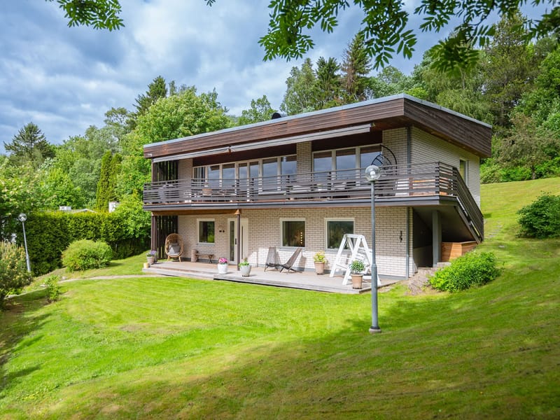Törnrosvägen 16