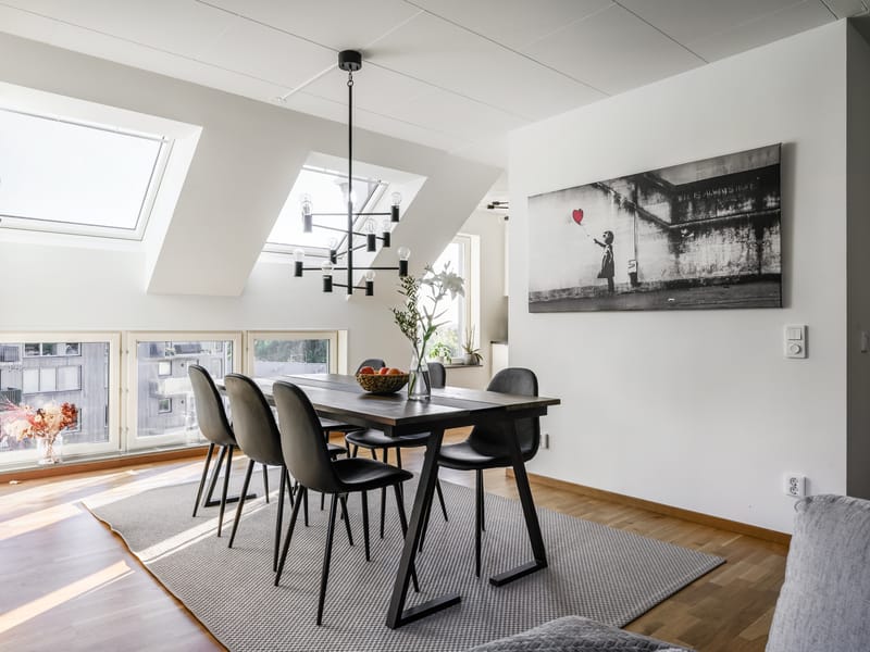 Helgas väg 15