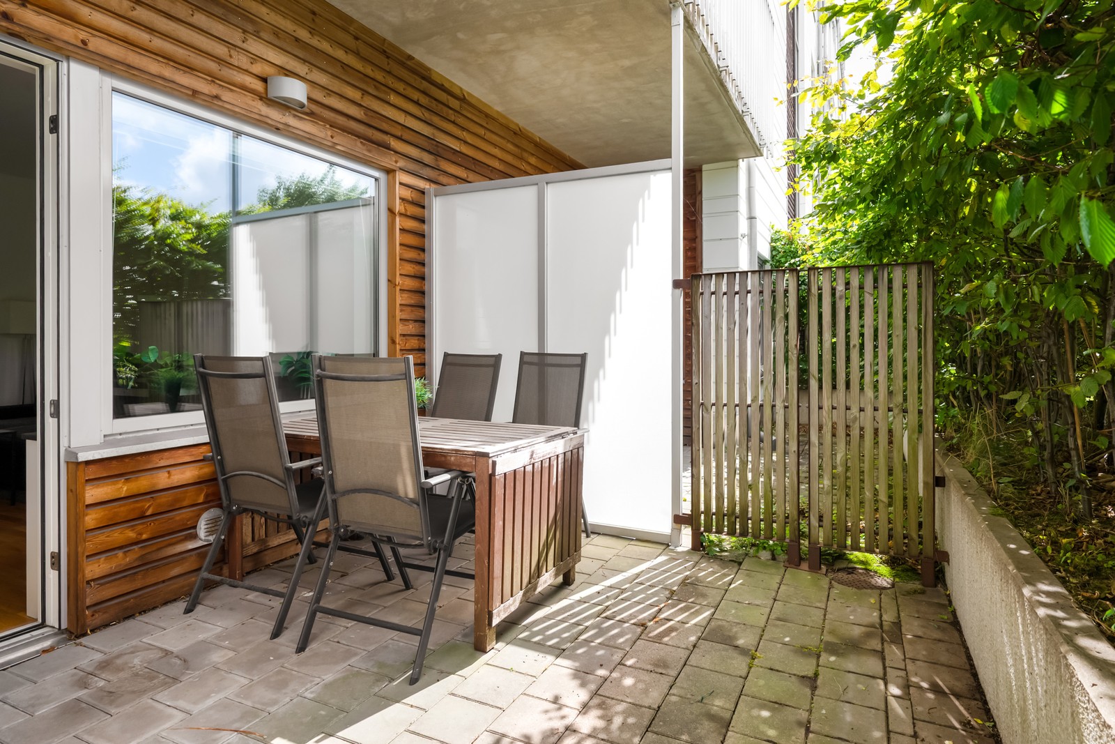 Välkomna till denna välplanerade etta i Toltorp