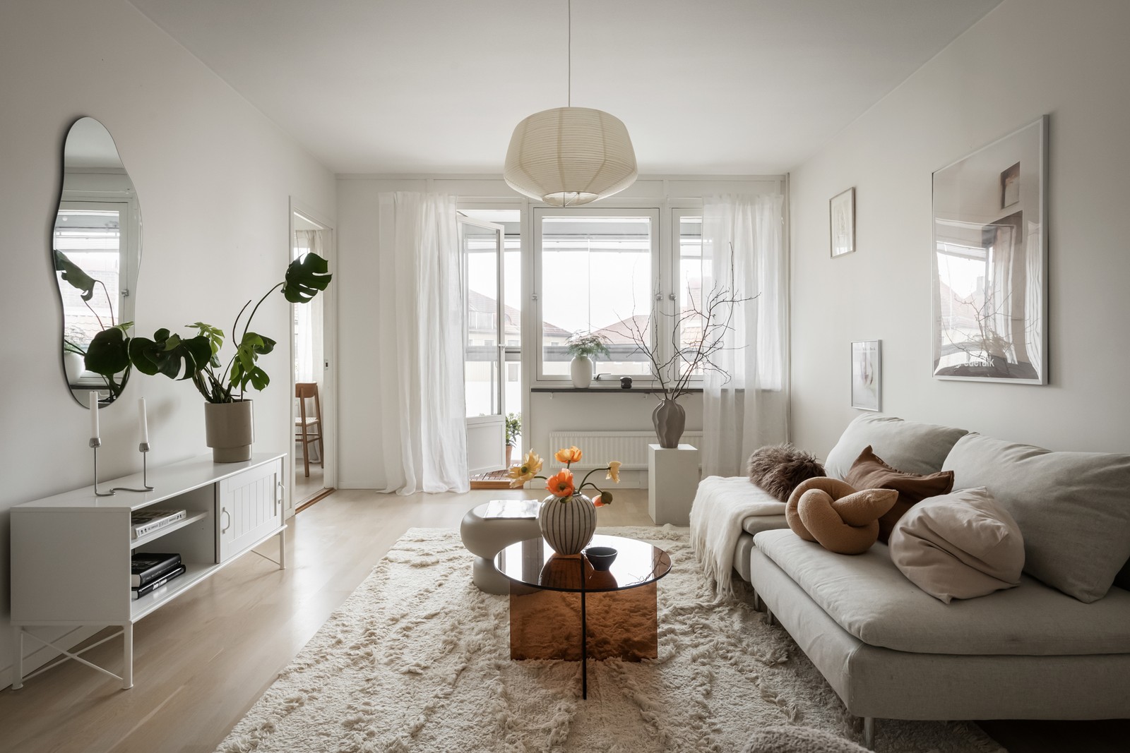 Välkommen till en ljus och välplanerad tvåa i Nordens största bostadsrättsförening!