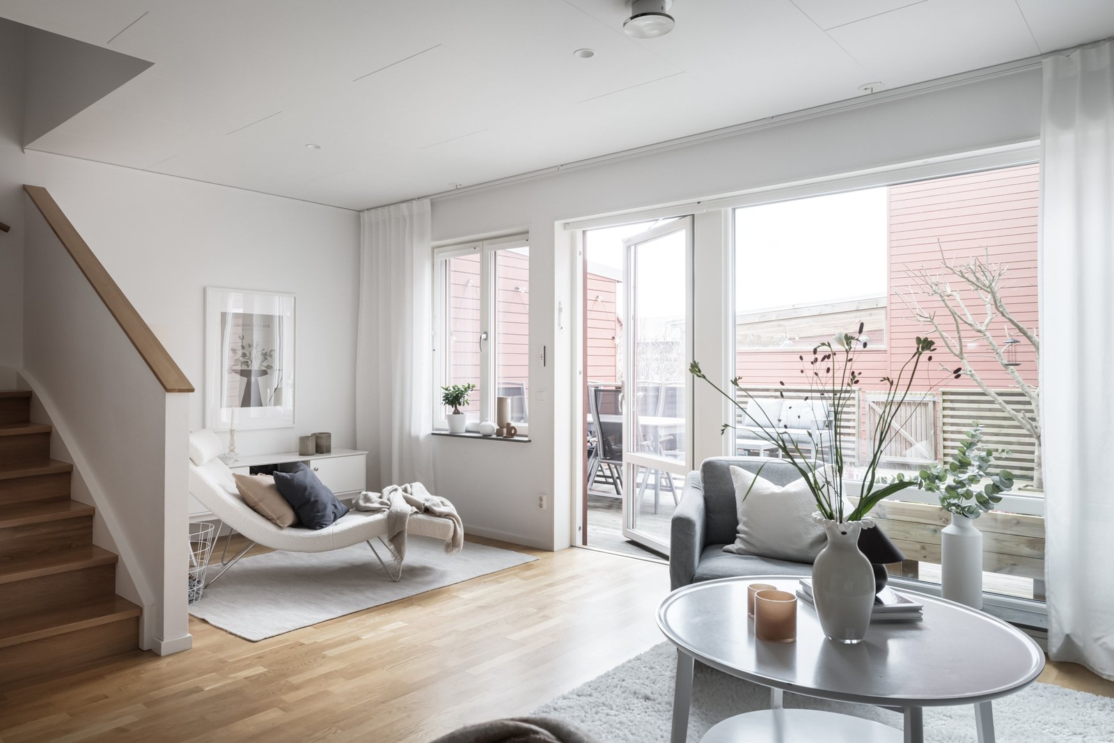 Välkomna till Diamantvägen 36 och denna väl omhändertagna och välplanerade bostad om 138 kvm