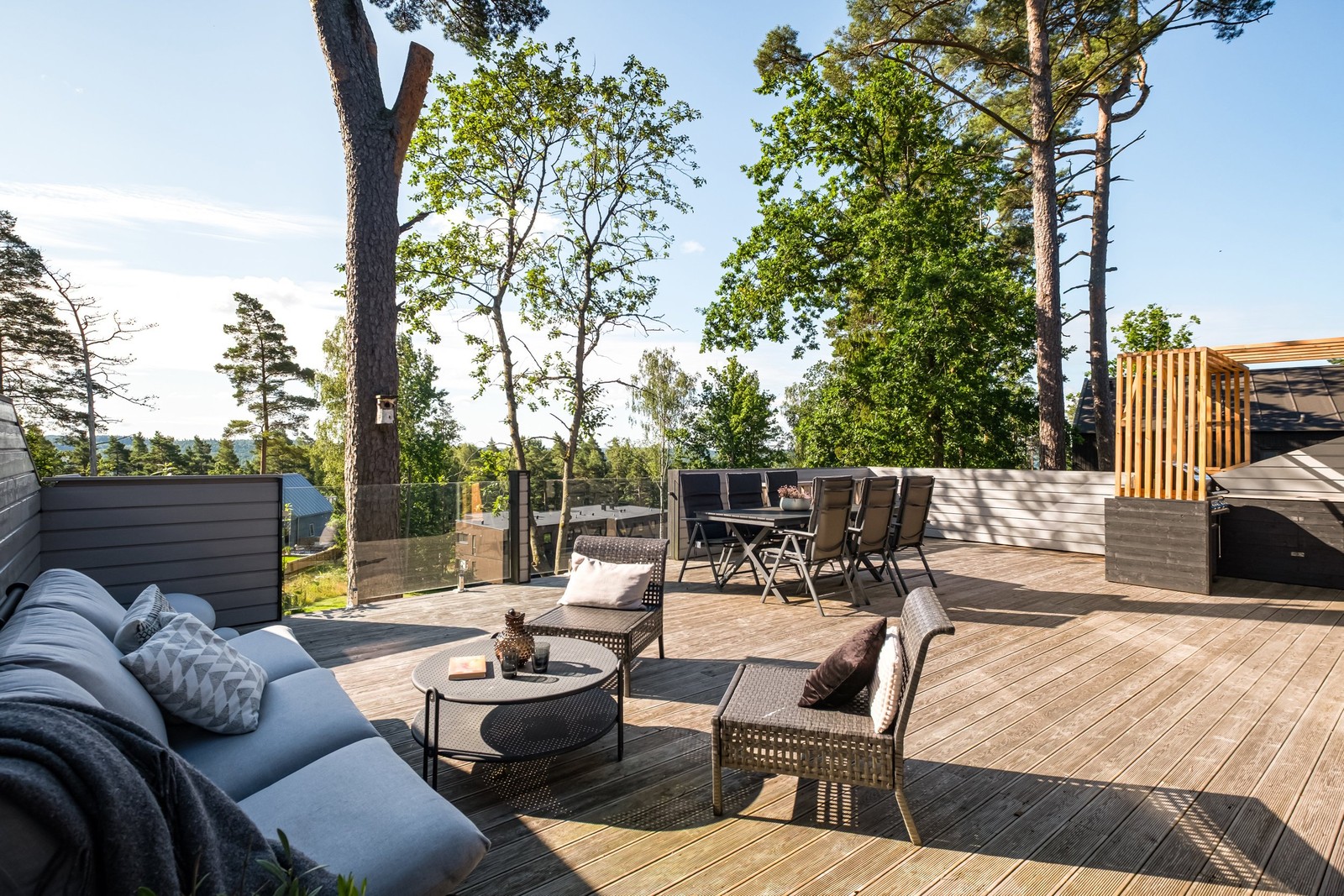 På Skogskullevägen 10 bor du med naturen som närmsta granne