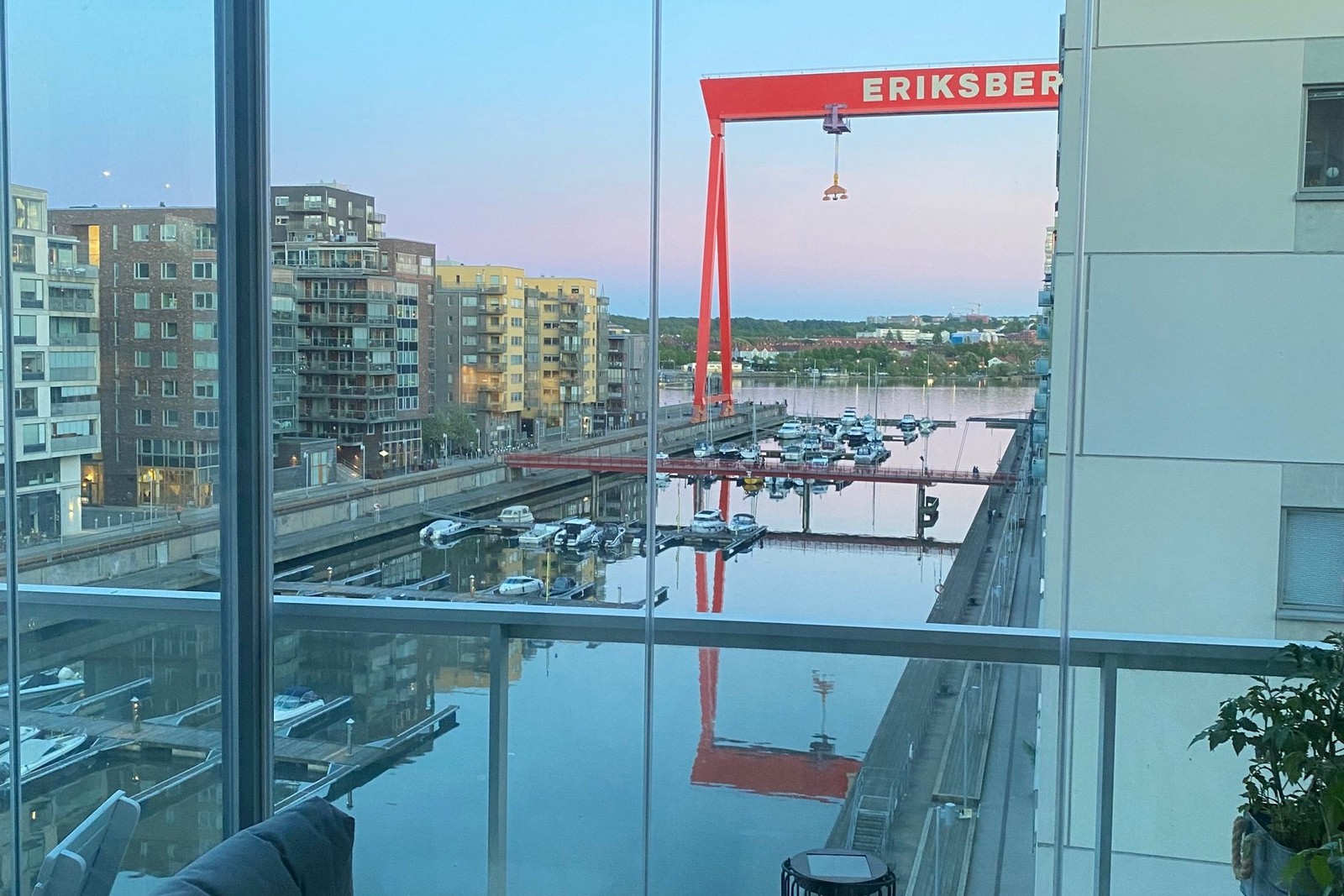 Säljarens egna bild från balkongen