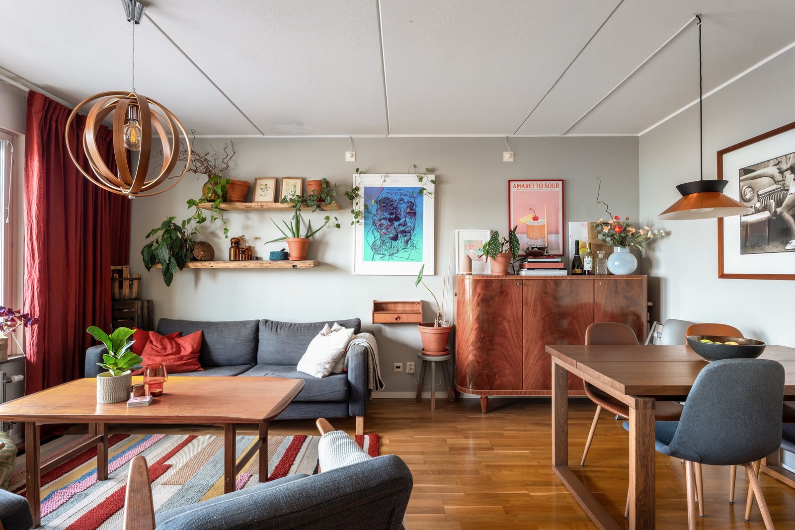 Varmt välkomna till fina Karl johansgatan 15B.