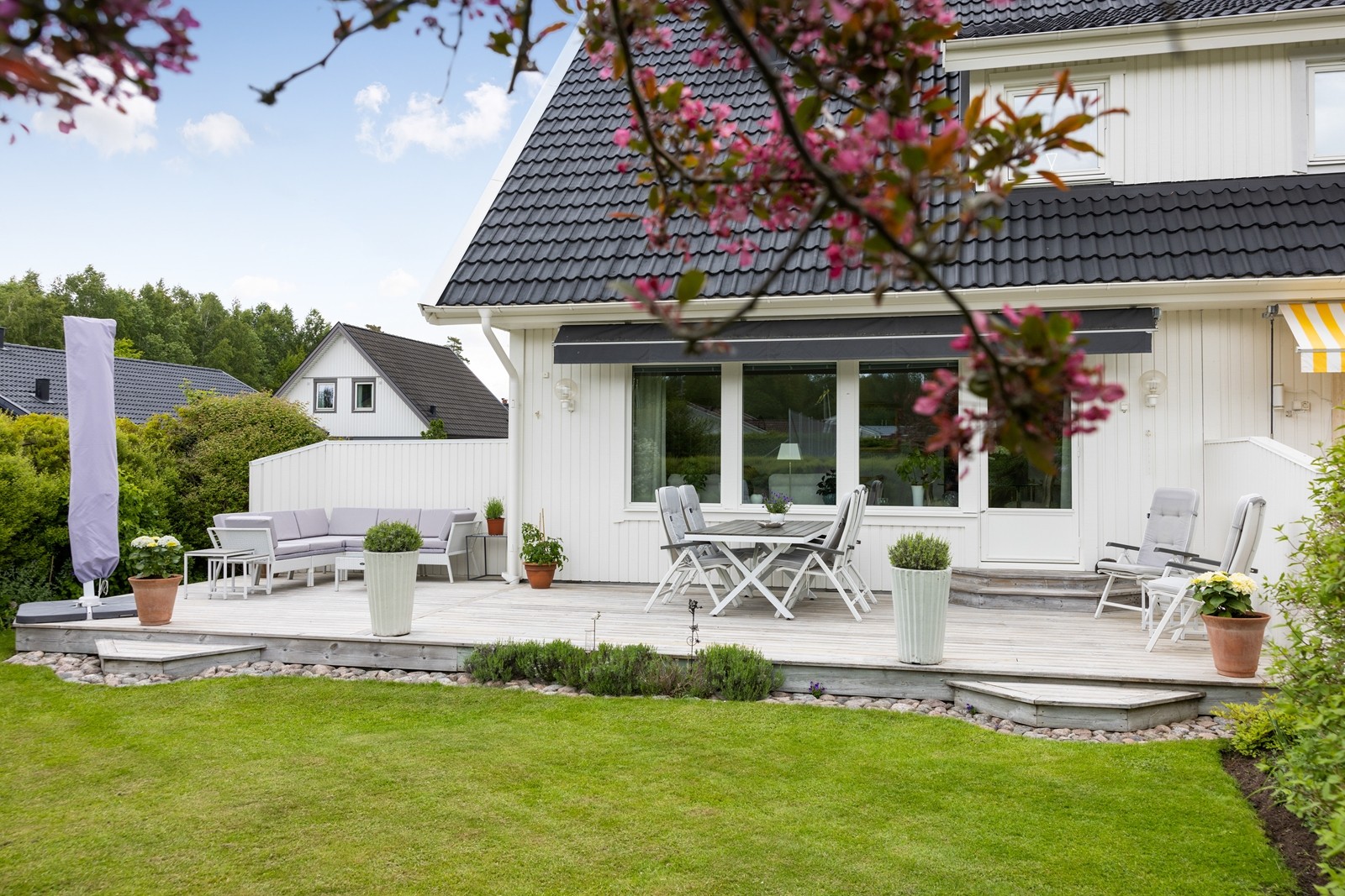 Välkomna till detta välskötta parhus i omtyckta Presse