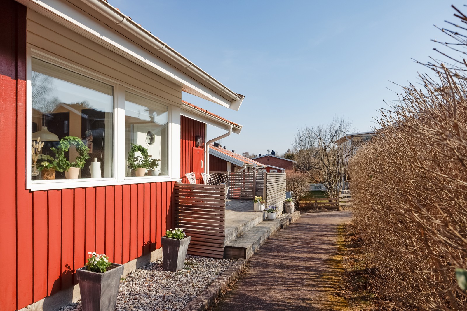 Fantastiskt fint parhus med centralt läge i idylliskt område