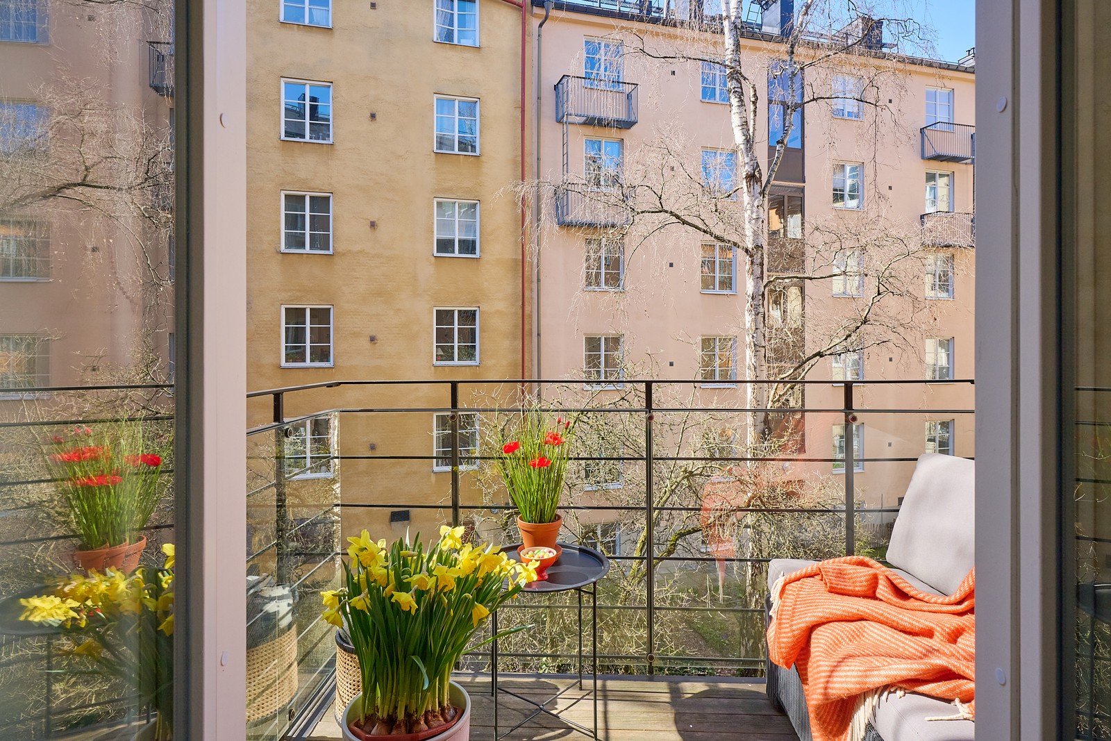 Rymlig och möblerbar balkong