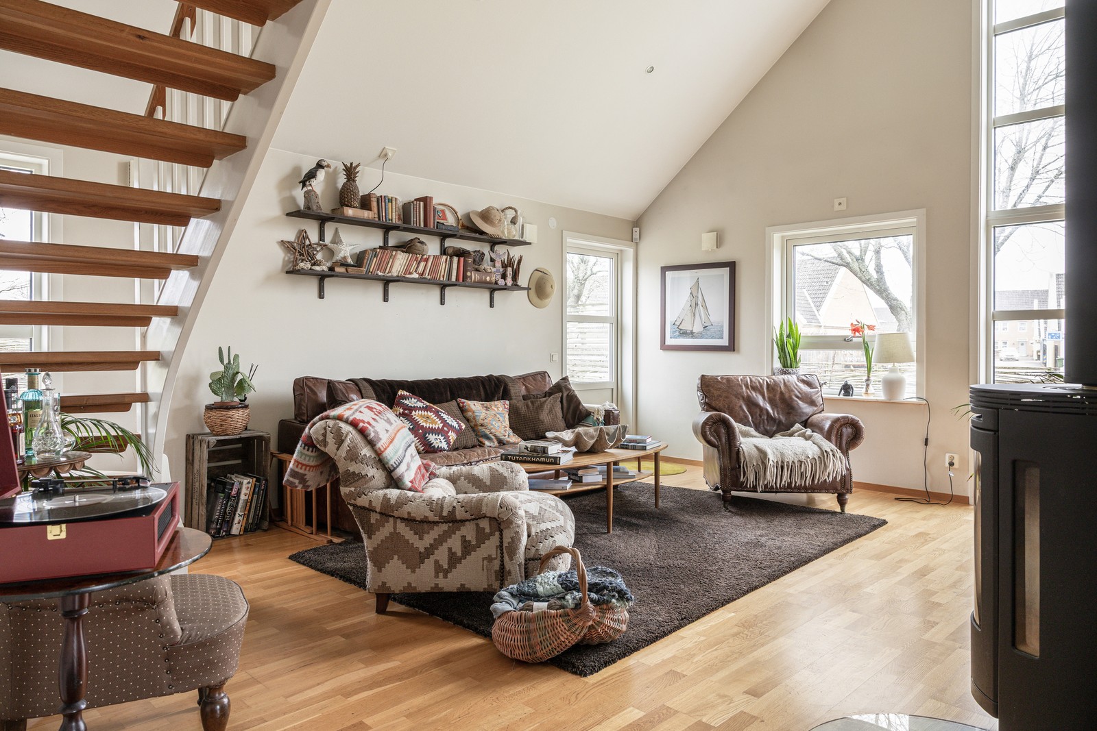 Modern familjevilla med stort ljusflöde