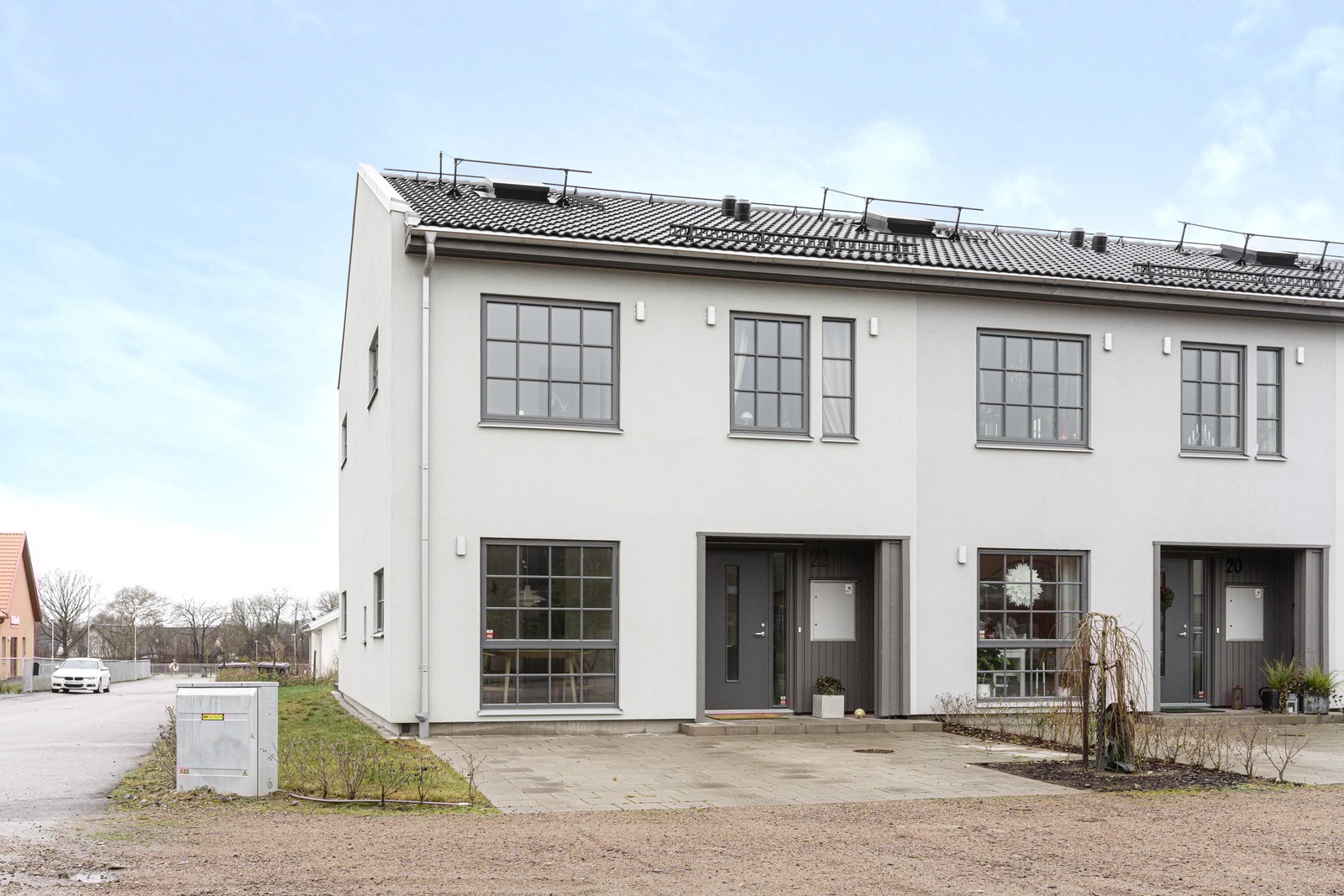 Uppfart med två parkeringsplatser