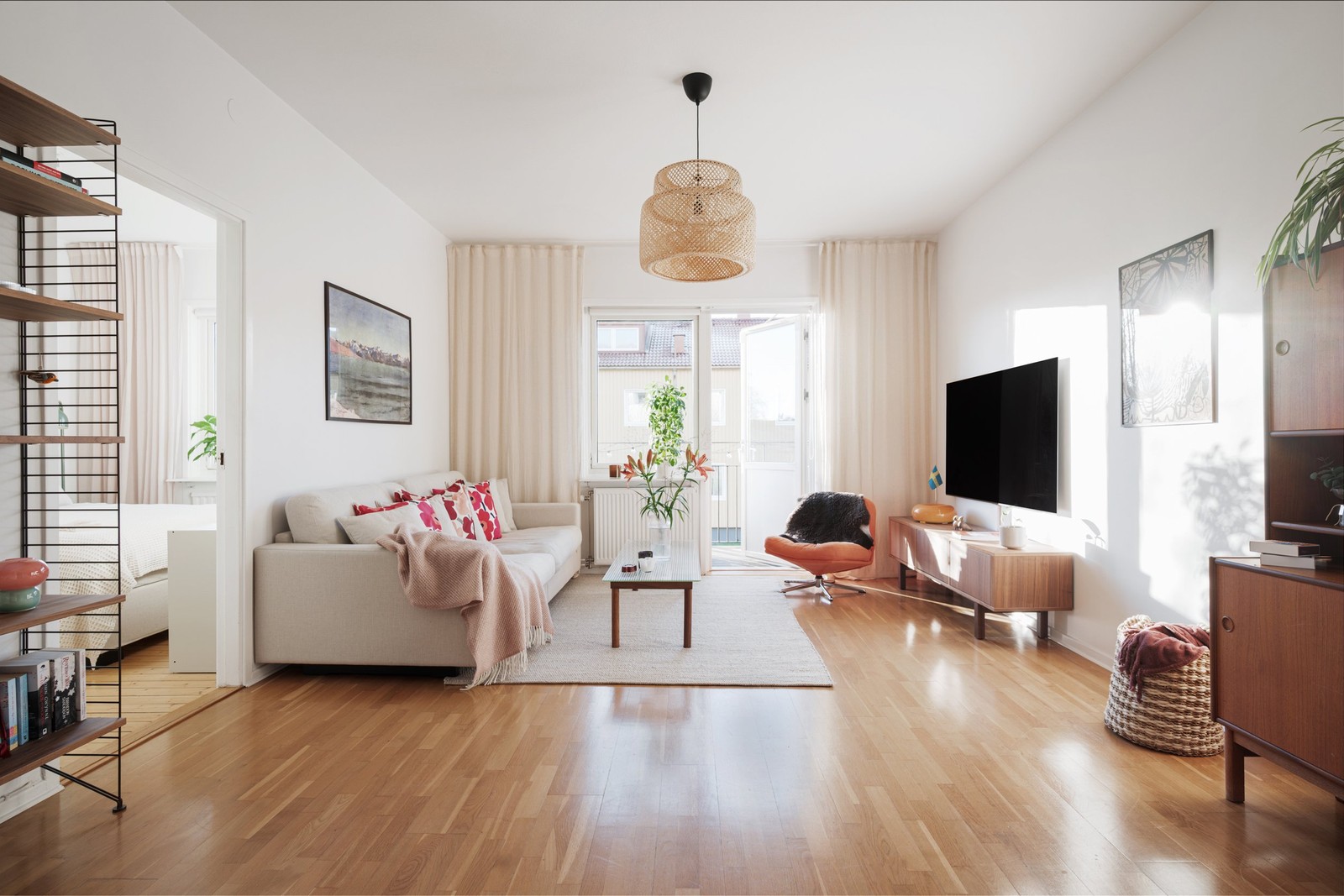 Välkomna in till Kärralundsgatan 52C!