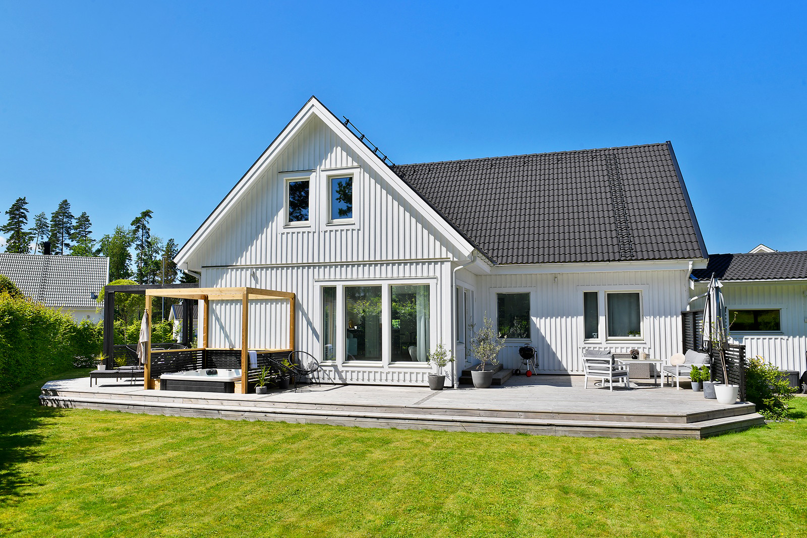 Hjortvägen 6, Grästorp — Bjurfors