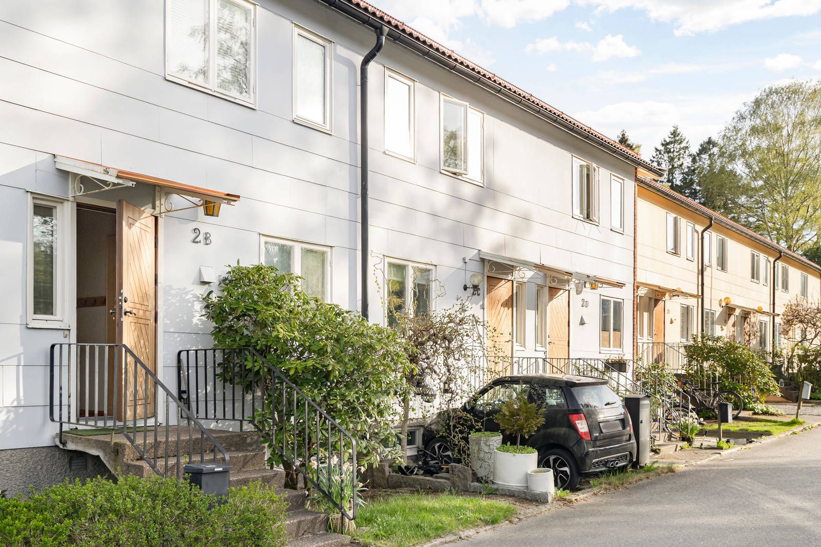 Välkomna till detta välplanerade Br-radhus i populära Kikås