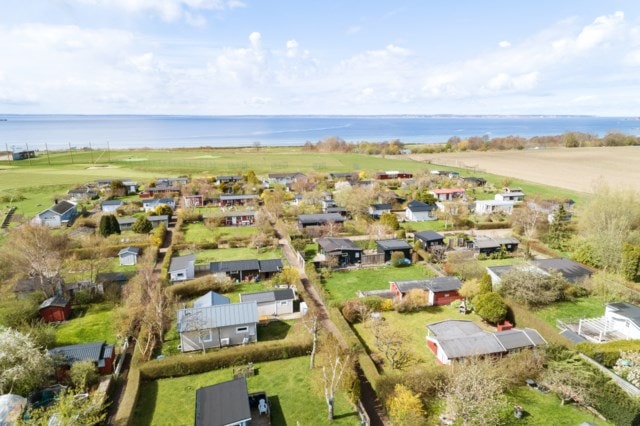 Rya fritidsby intill havet