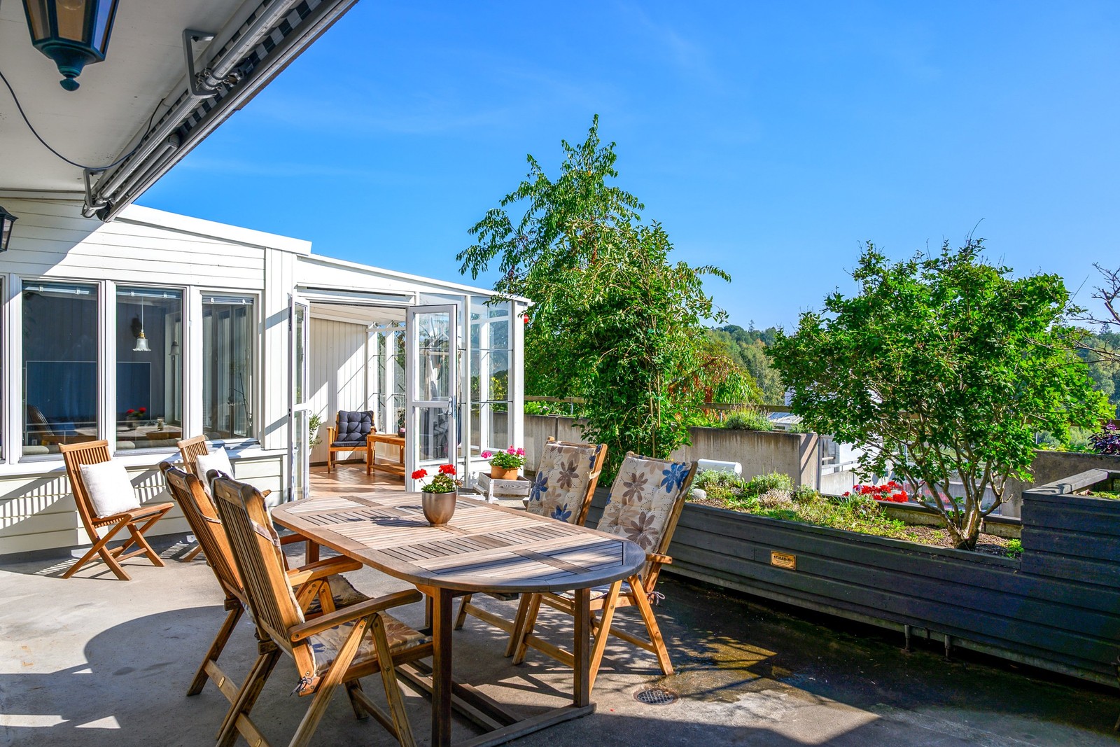 Fantastisk terrass om ca 30 kvm