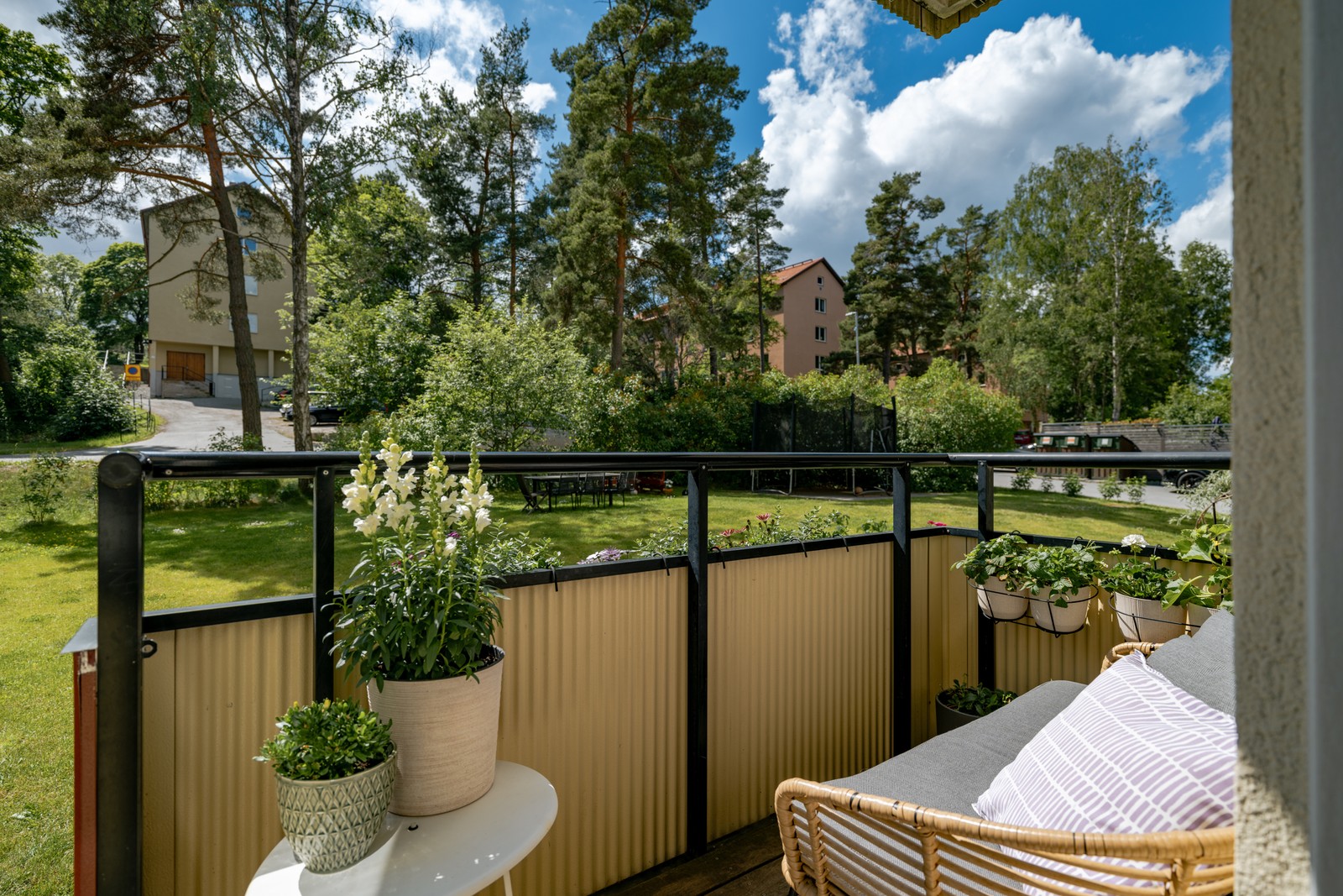 Balkong i fint solläge