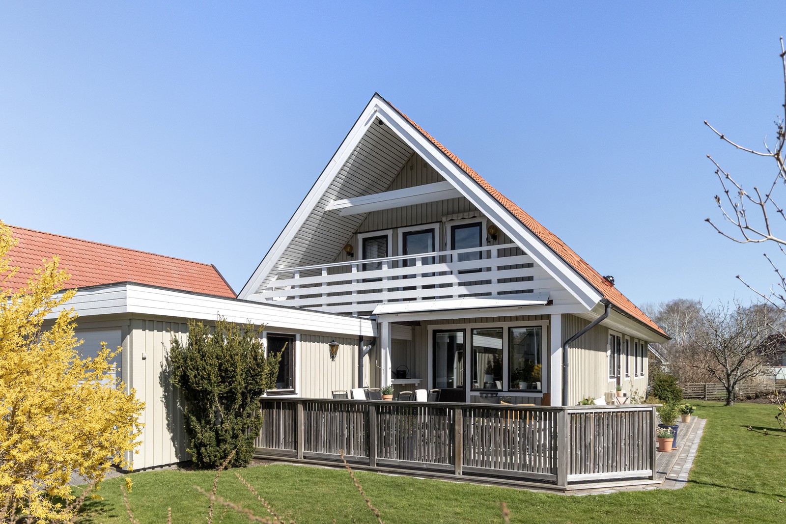 Välkomna till Postryttaregatan 4