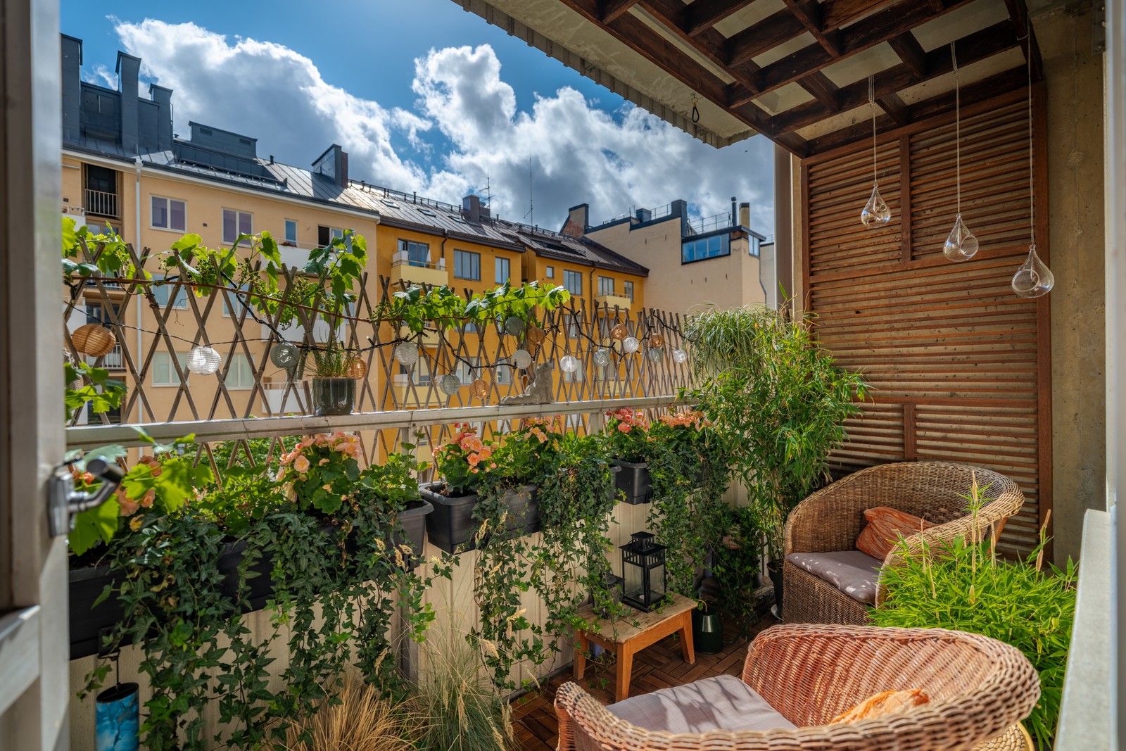 Balkong mot innergård