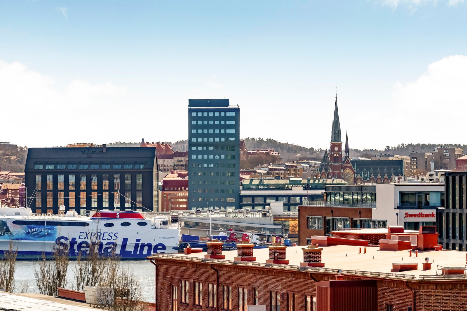 Blicka ut över takåsarna