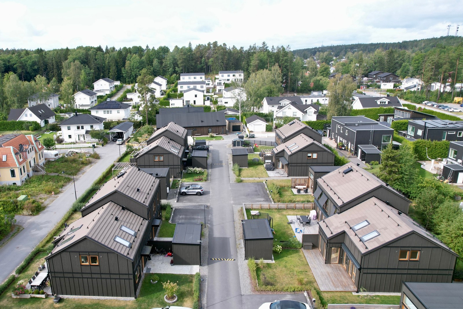 Brf Barometern 19 är trivsamt belägen