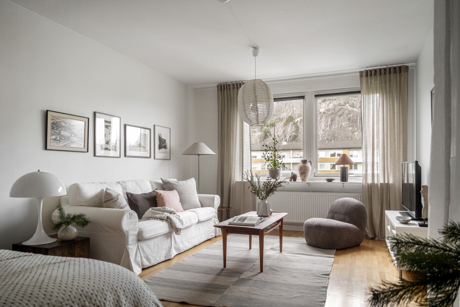 Välkomna till Axgatan 4 och denna välplanerade bostad