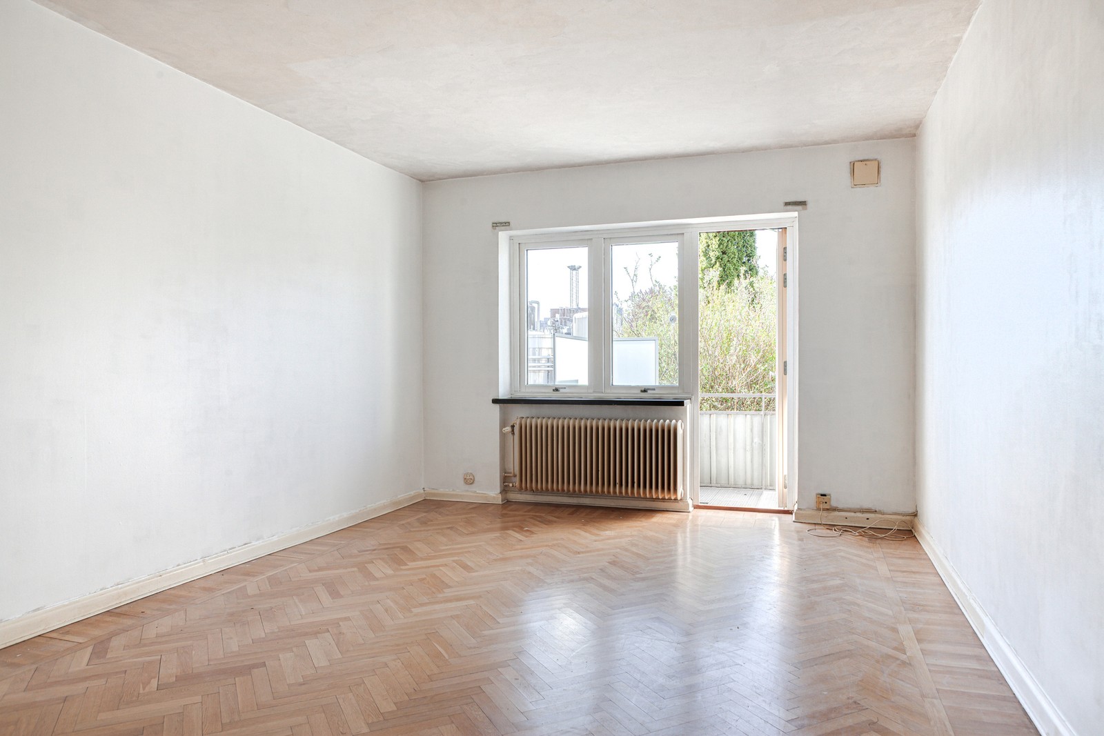 Lägenhet med potential – perfekt för dig som vill skapa ditt drömhem!