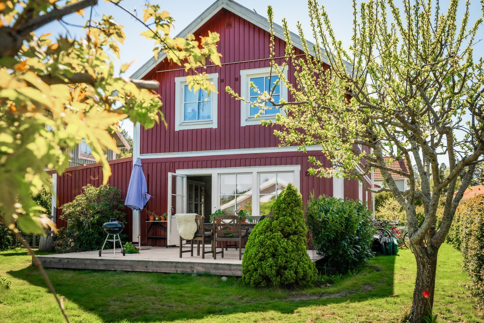 Trevlig uppvuxen tomt