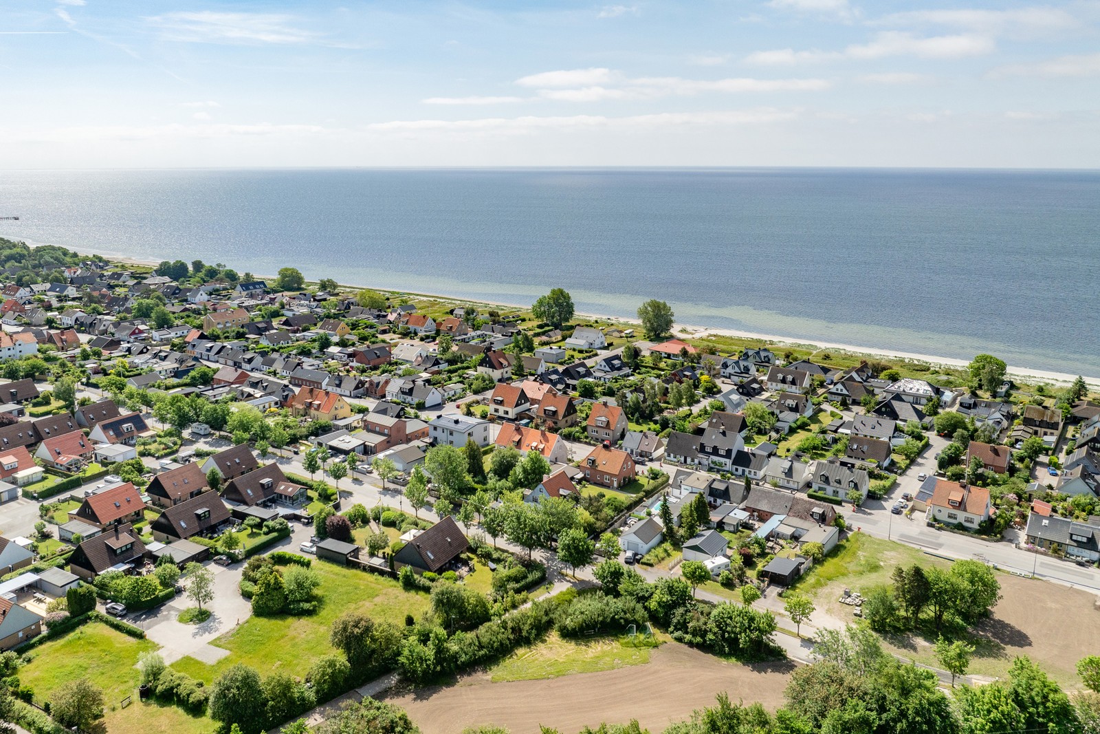 Arkivbild - Underbart läge nära havet och på behagligt avstånd till centrum