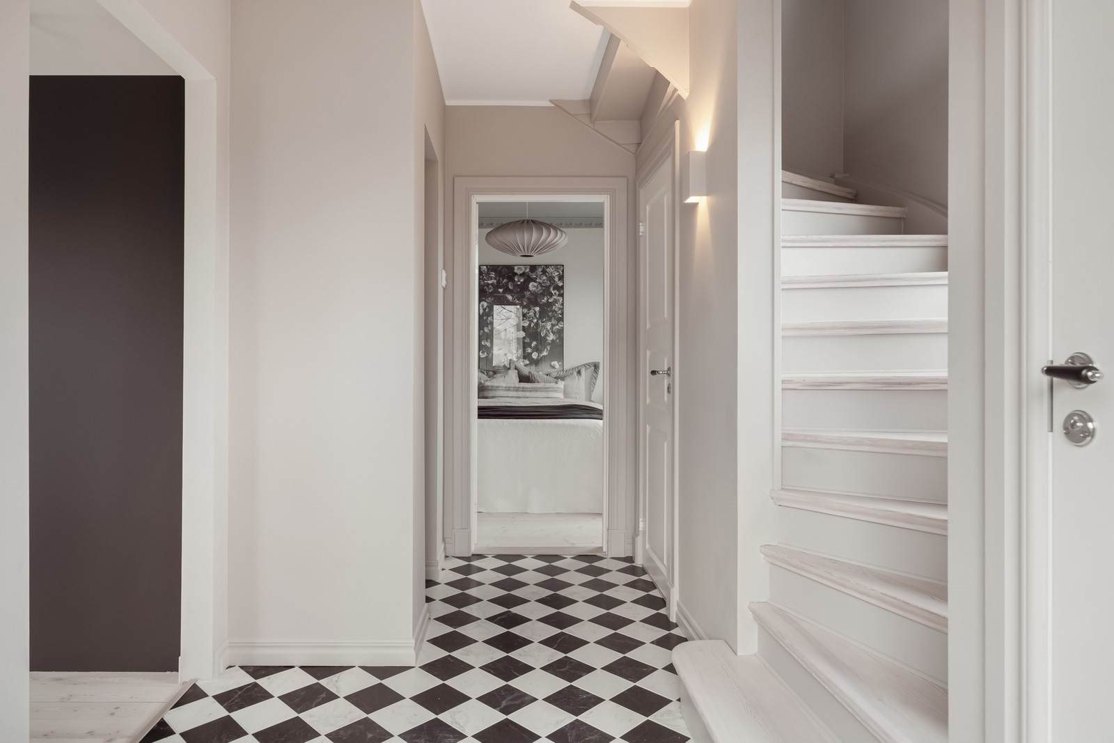 Tidstypiska detaljer möter modern komfort!