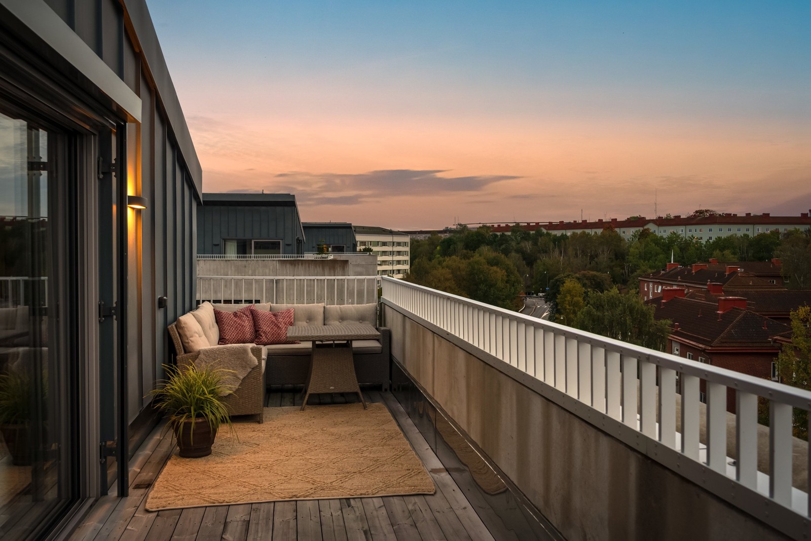 Harmoniskt, insynsskyddat och helt fritt från störningar