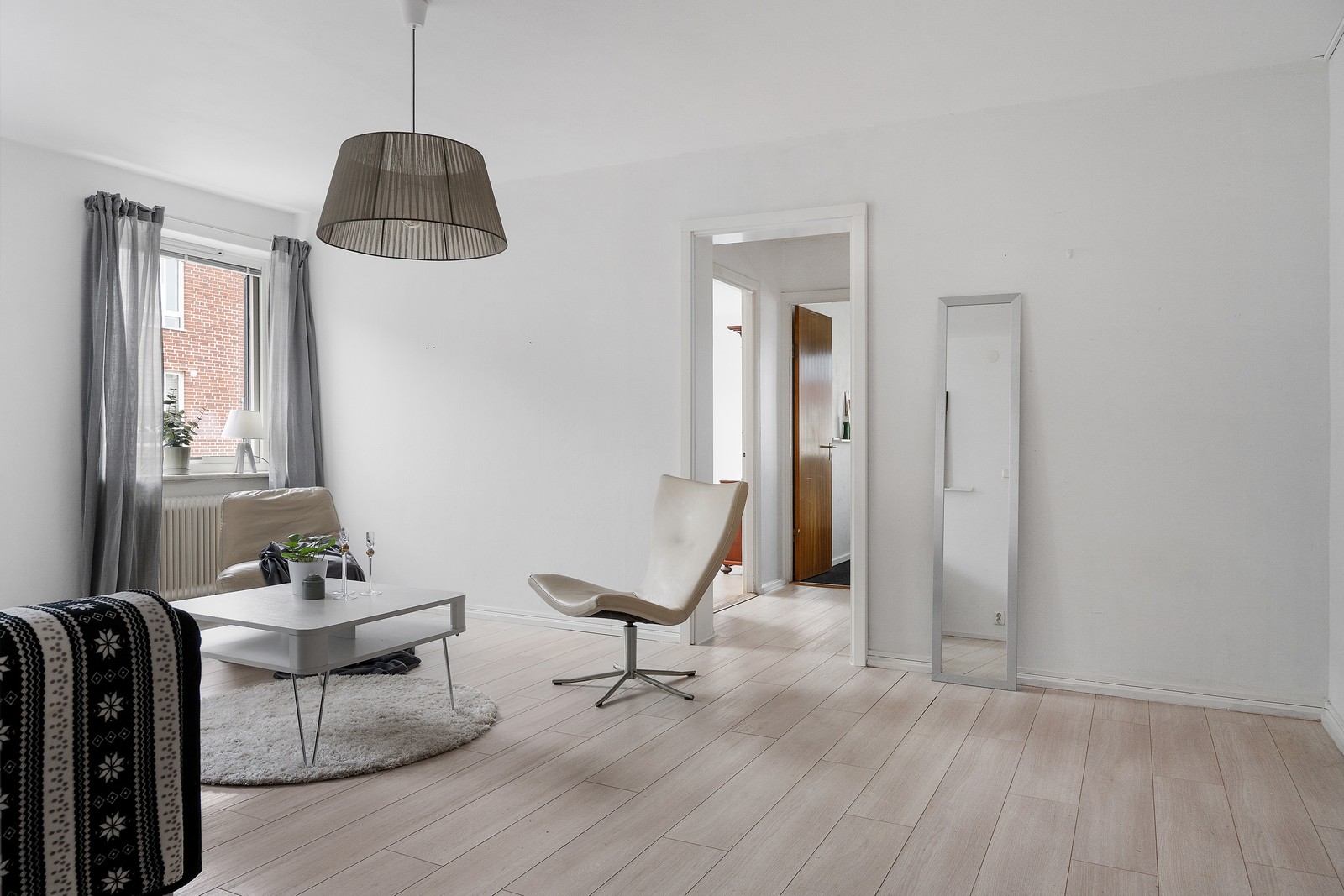 Öppna ljusa ytor och rum i fil!