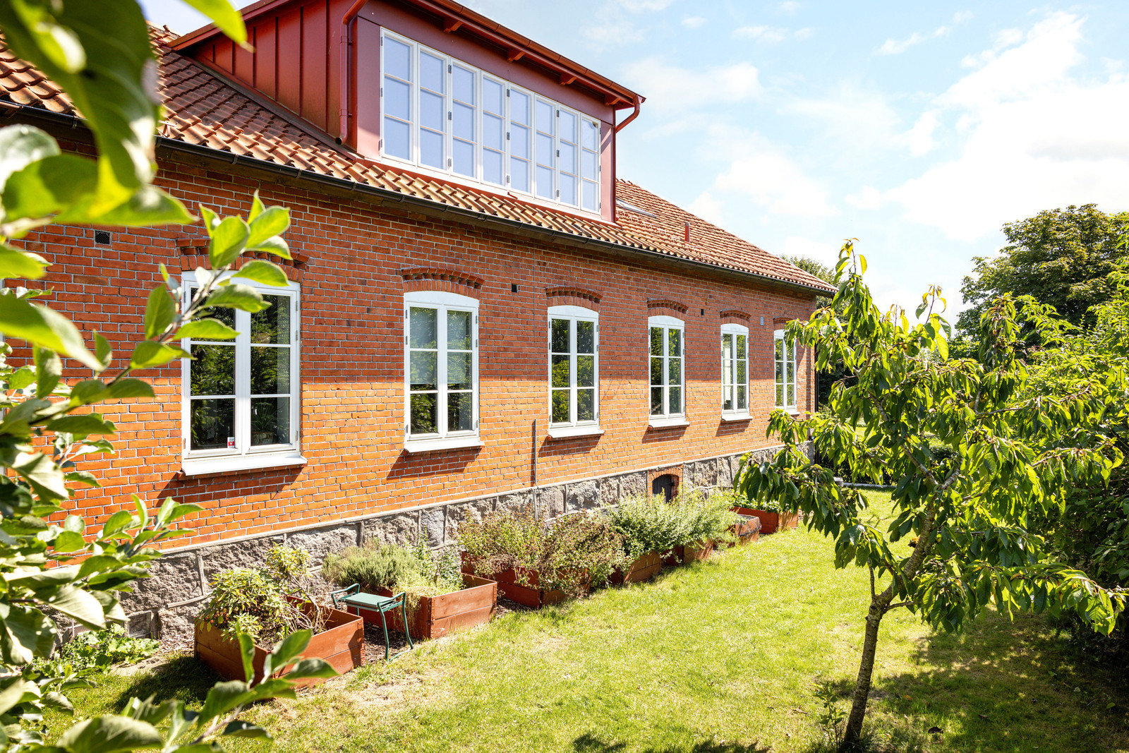 Ett fantastiskt hantverk i tegel, en ståtlig bostad!