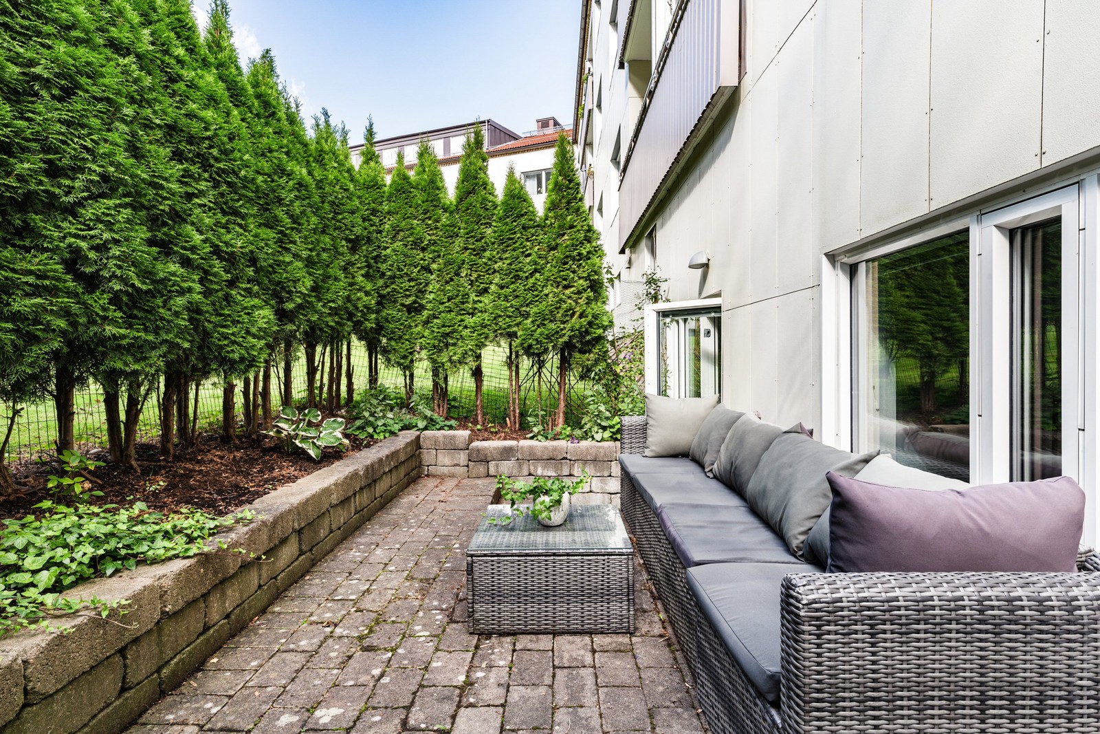 Egen uteplats i avskilt läge utan insyn!