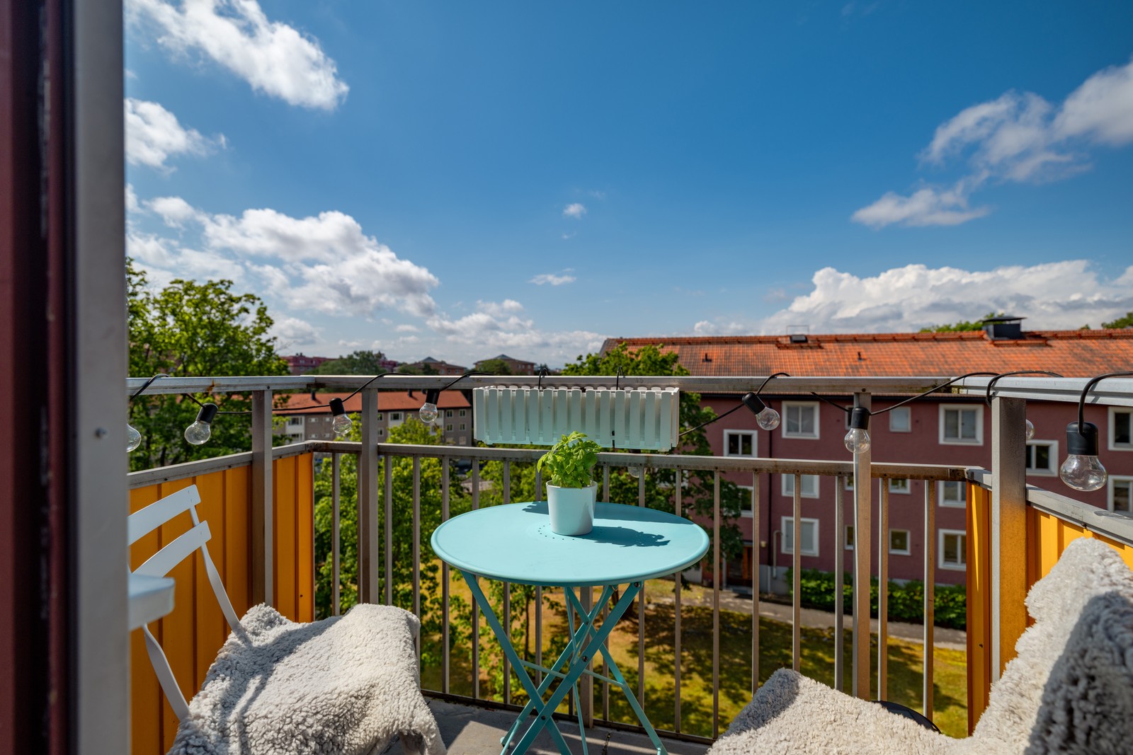 Härlig balkong i ett fint solläge