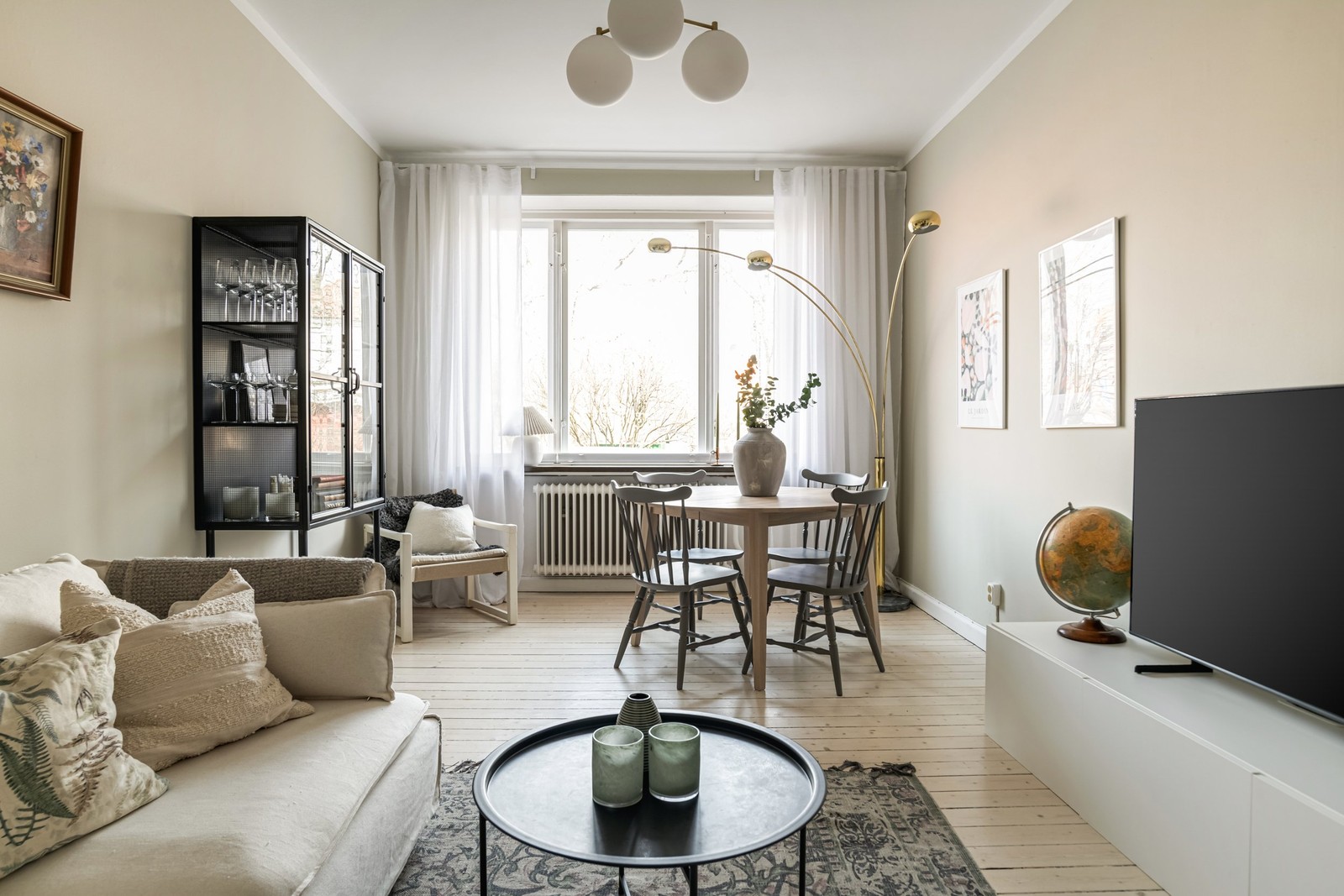 Välkommen till Elias Follins gata 24!