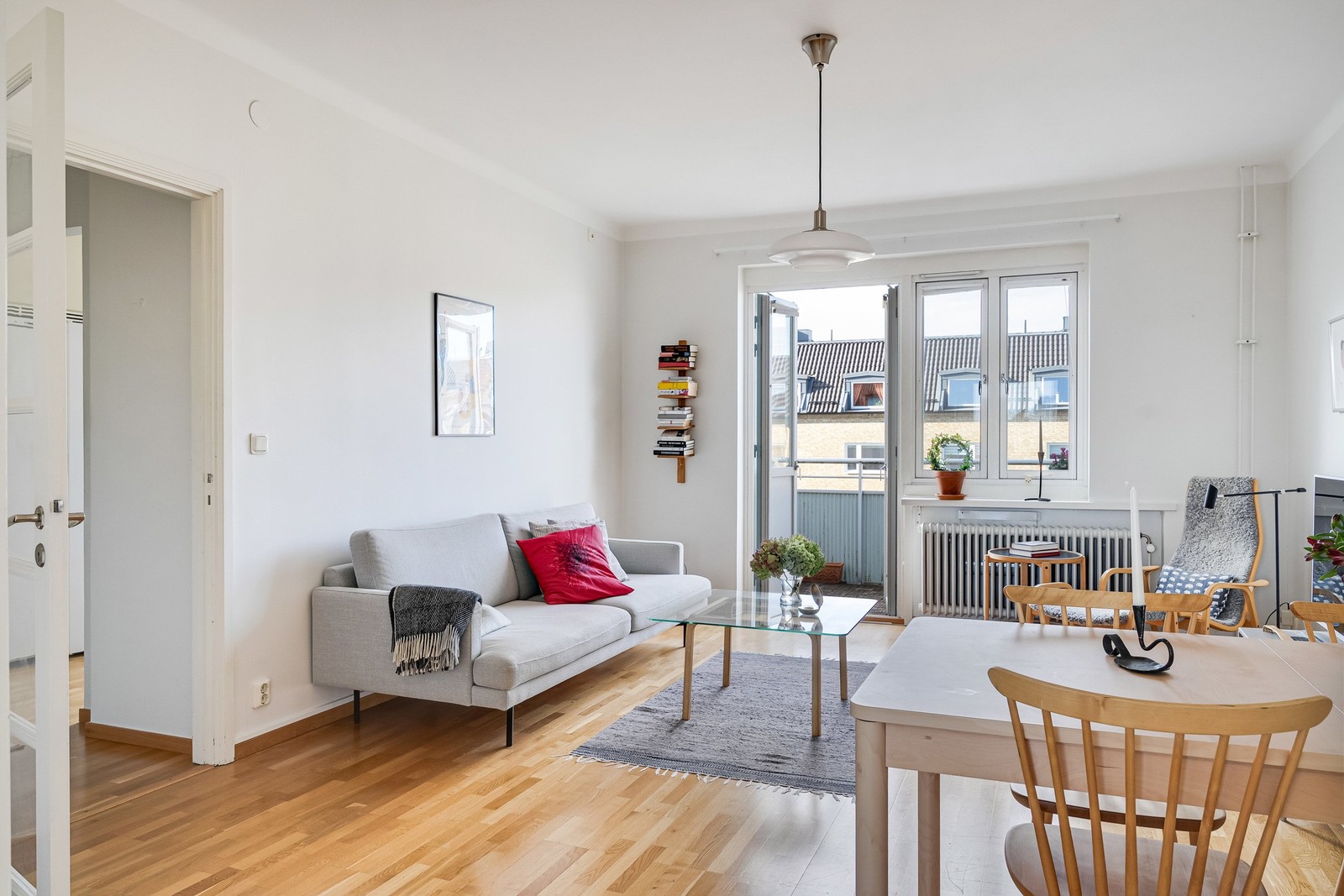 Ett hem med härligt ljus och luftig atmosfär.