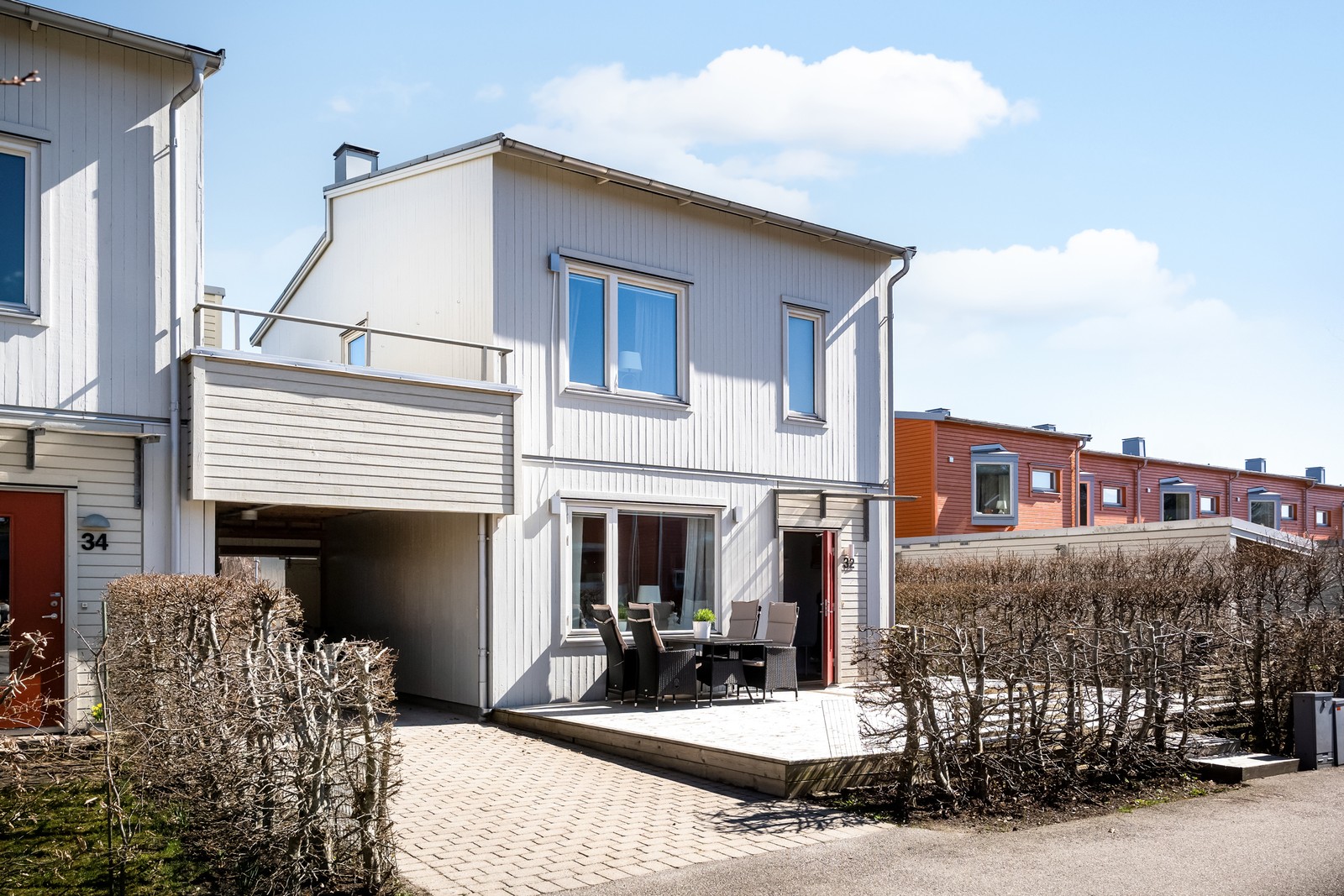 Varmt välkomna till Ligustervägen 32