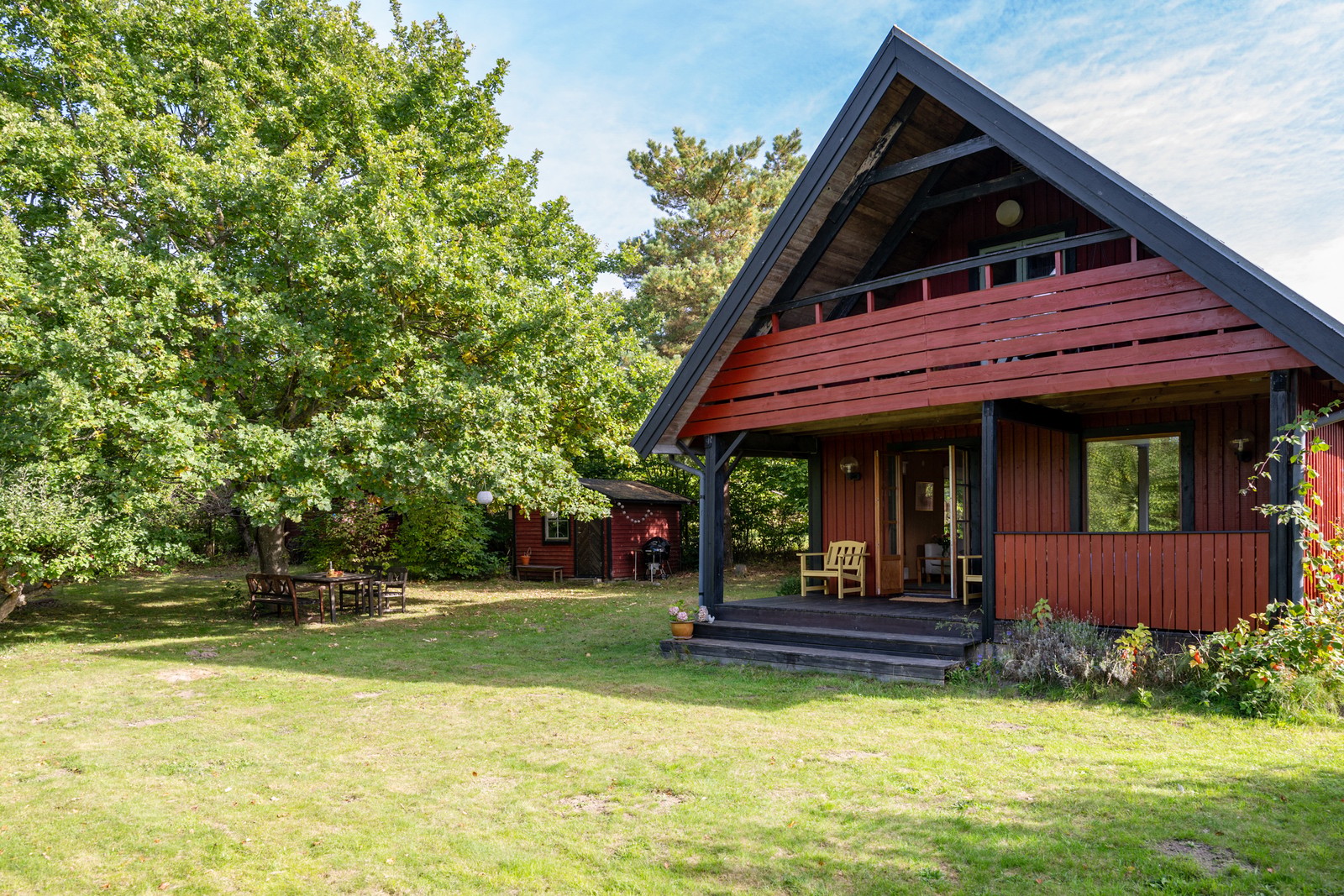 Både veranda och terrass med skönt västerläge