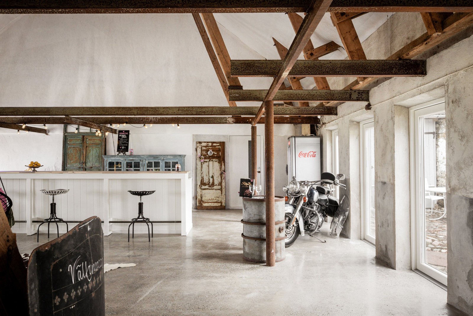 Kanske verksamhetslokal, uthyrningsdel eller boende?