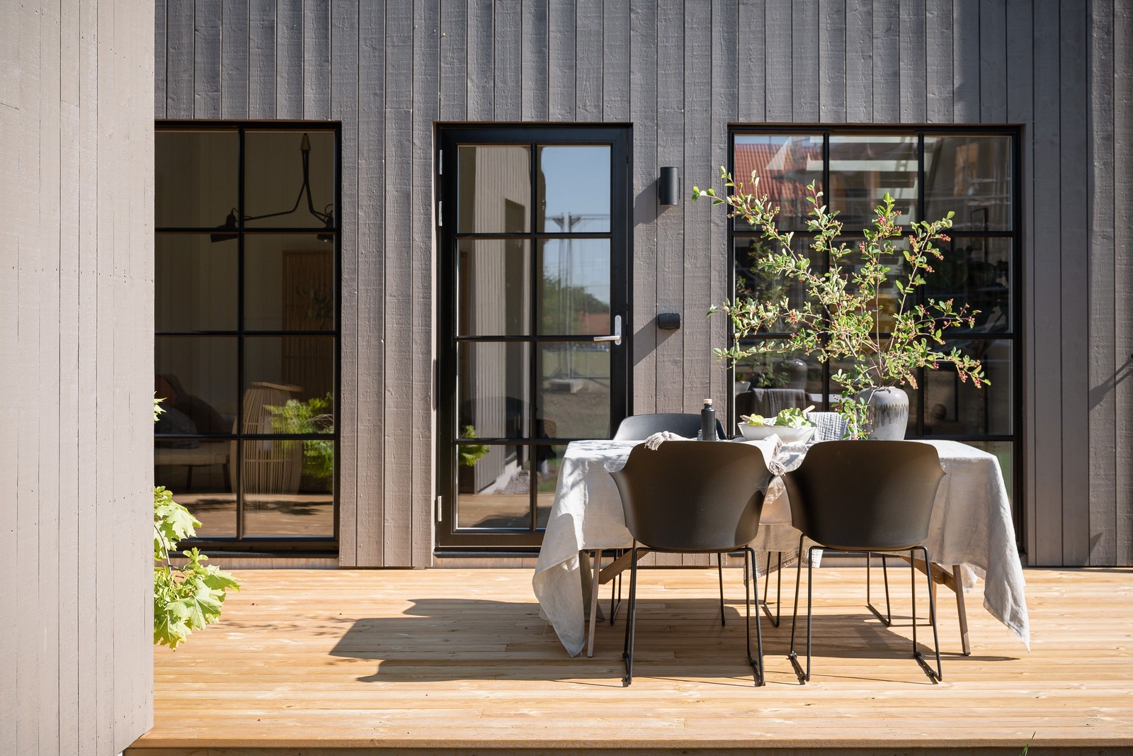 Varmt välkommen till solsidan på Kopparlönnsvägen 28!