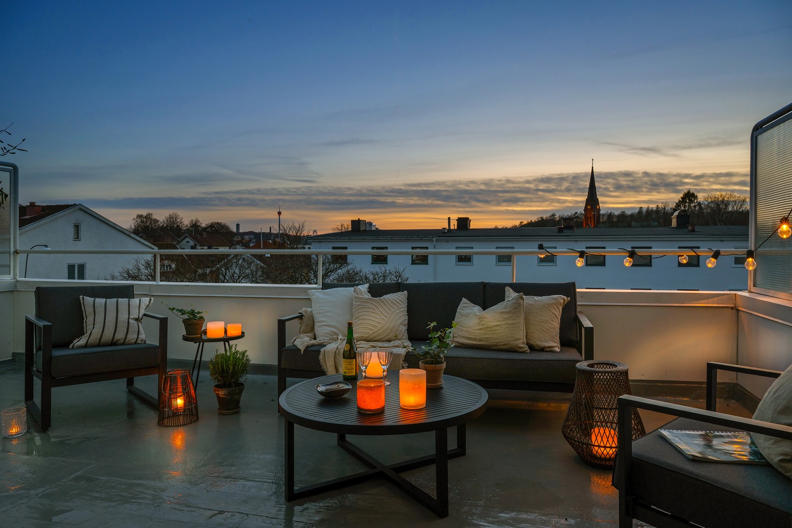 Skymning på den härliga takterrassen